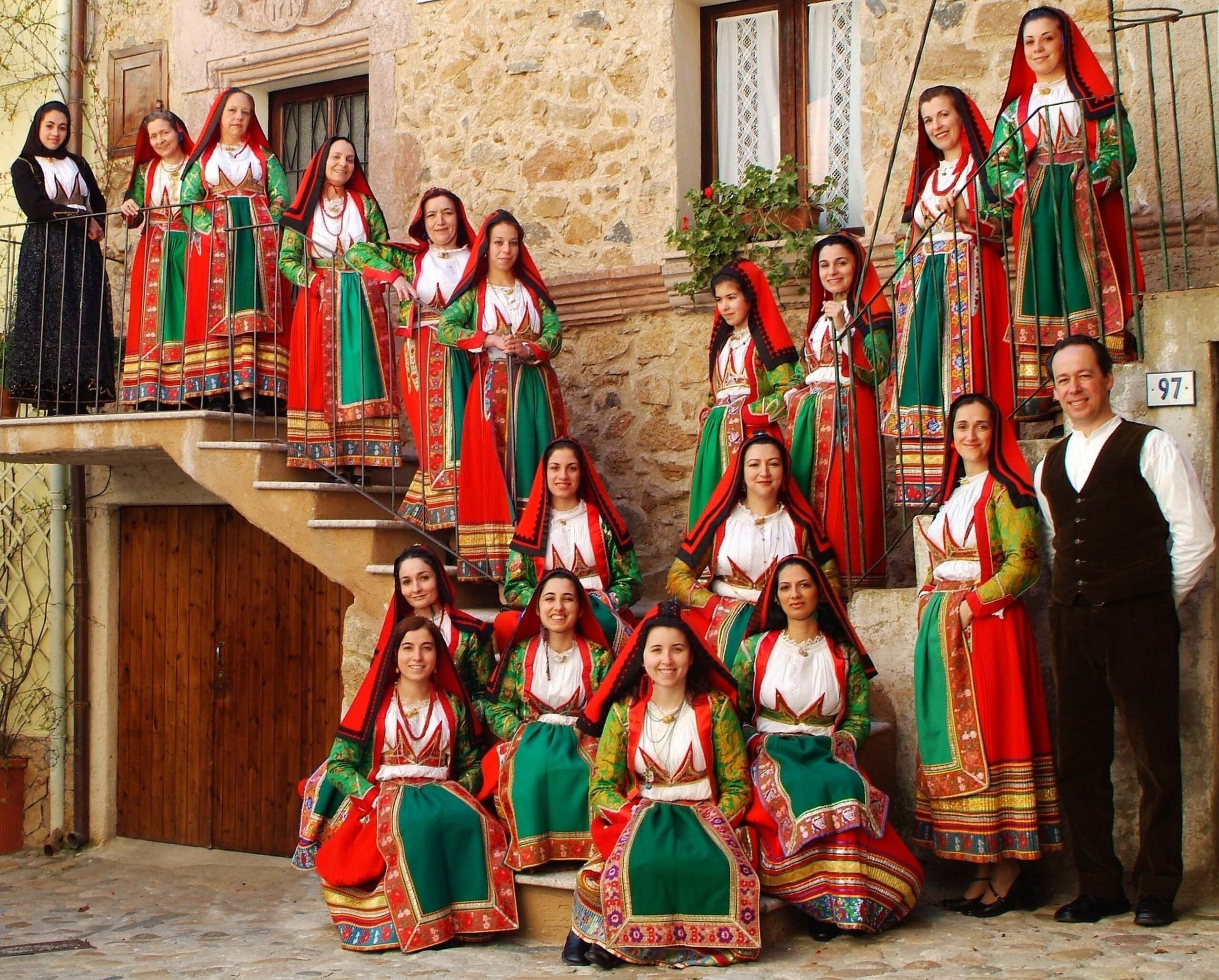 10 LUGLIO 2026 – CONCERTO All’Arena della Rocca Storie incantate della Sardegna Coro della minoranza linguistica sarda Eufonia di Gavoi