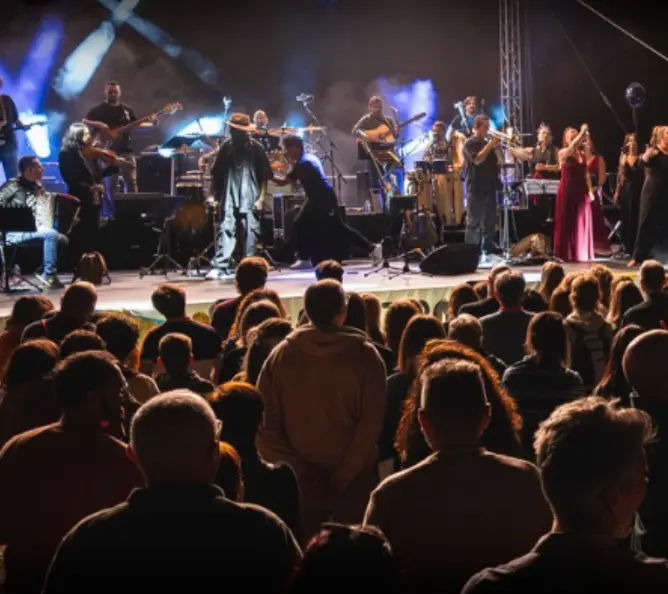 2 LUGLIO 2026 – MUSICAL Alla Fabbrica delle Candele  Tali & Quali 2026 (Compagnia dell’Altro) – regia Francesco Lezza